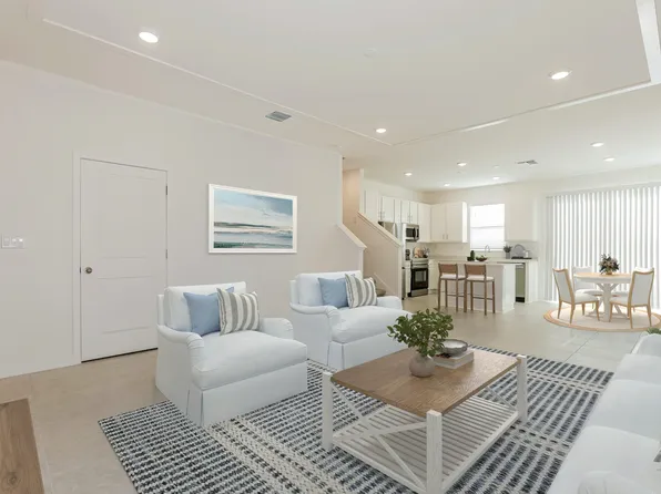 1442 Tristar Dr, Plant City, FL 33563