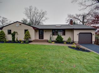 385 Shelter Rd, Ronkonkoma, NY 11779