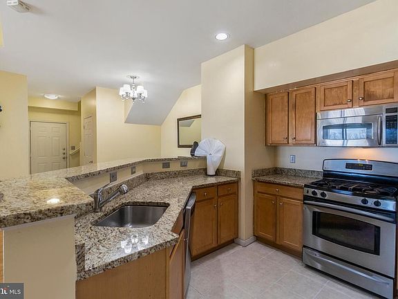 4th image of 13377 Connor Dr APT E
