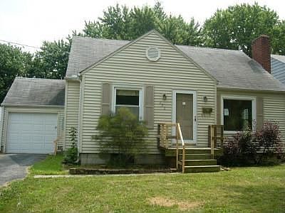 1st image of 272 Merchant Ave