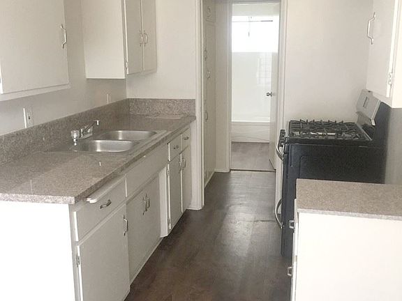 4th image of 111 E Beach Ave APT 8