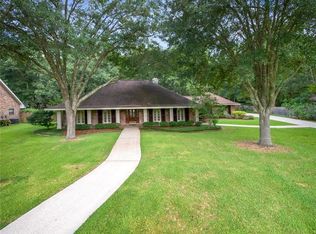 131 Century Oak Ln, Mandeville, LA 70471