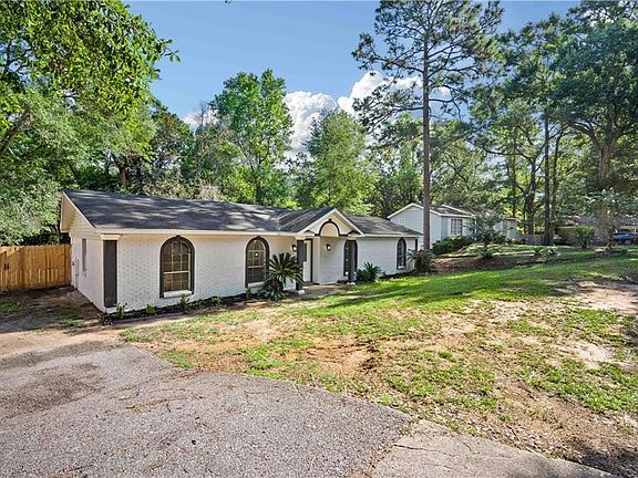 3rd image of 6804 Greenway Dr N