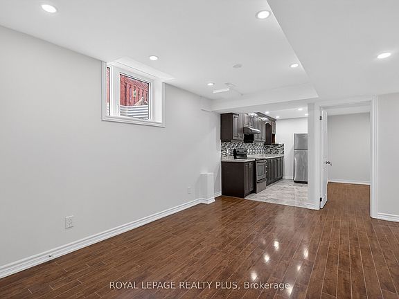 4th image of 19 Treadgold Rd #Basement