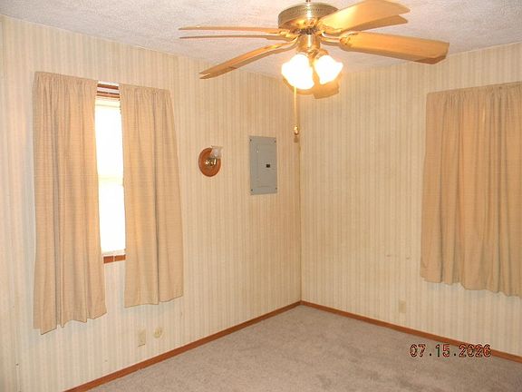 2nd image of 315 S Stewart Dr