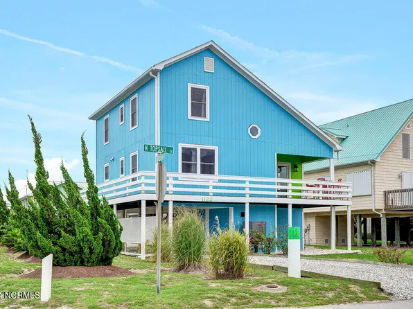 1122 N Topsail Drive, Surf City, NC 28445