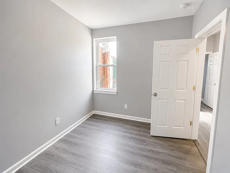 2746 N Garnet St — Photo 13