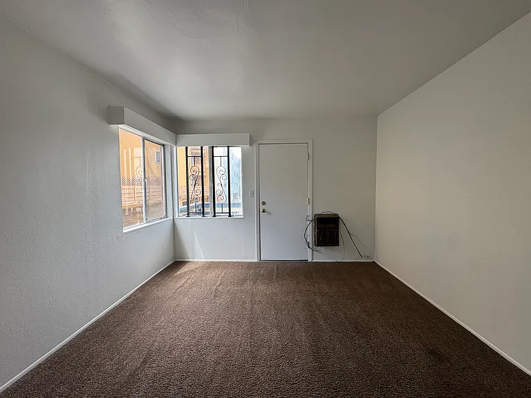 216 Orange St — Photo 14