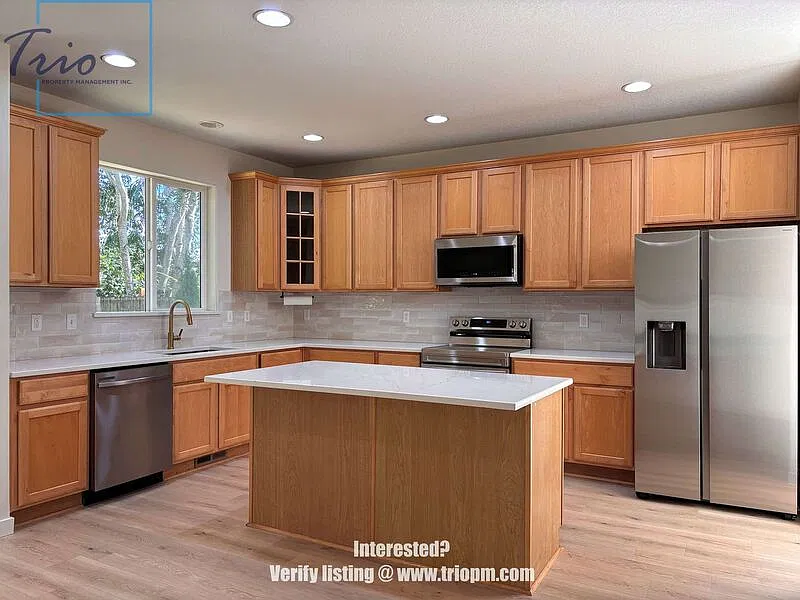 3 bed, 2.5 bath, $2,795 — Photo 4