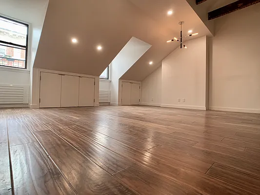 Rented by Building Equity Real Estate LLC | media 5