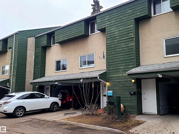 4th image of 892 Abbottsfield Rd NW
