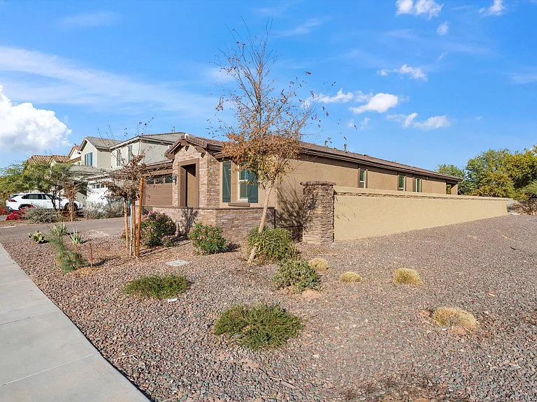 10904 W Harrison St — Photo 32