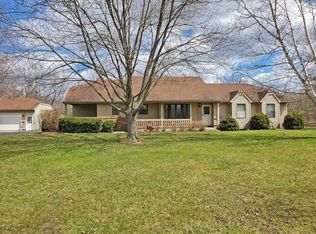 38435 N Cashmore Rd, Wadsworth, IL 60083