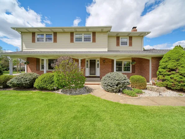3818 Midberry Rd, Jackson, MI 49203