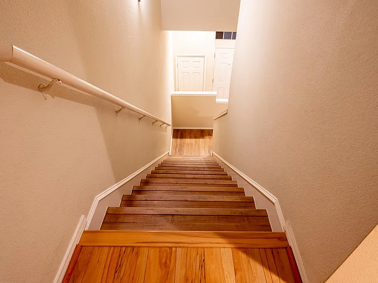 2225 Central Park Ln — Photo 9