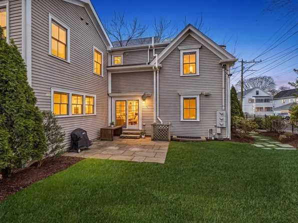 56 Churchill Ave #56, Cambridge, MA 02140