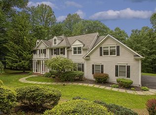23 Cromwell Dr, Chester, NJ 07930