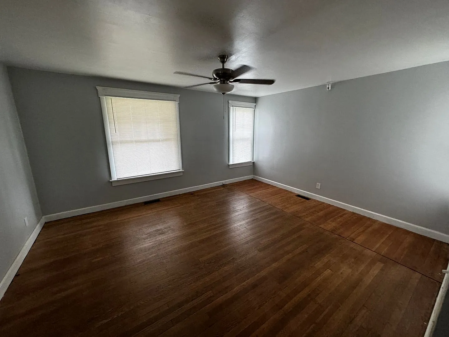 Charming 2 Bed, 1 Bath Apartment in the Heart of Canton — Photo 2