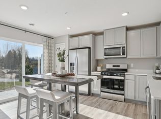 12738 Ashbury Dr, Rogers, MN 55374