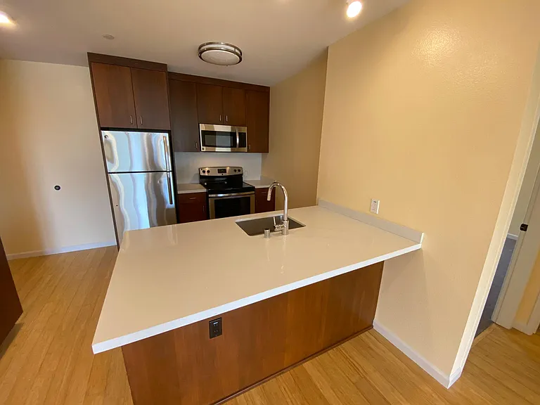 Addison Arts Apartments — Photo 45