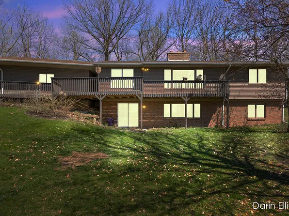 6243 Hastings Rd, Lowell, MI 49331