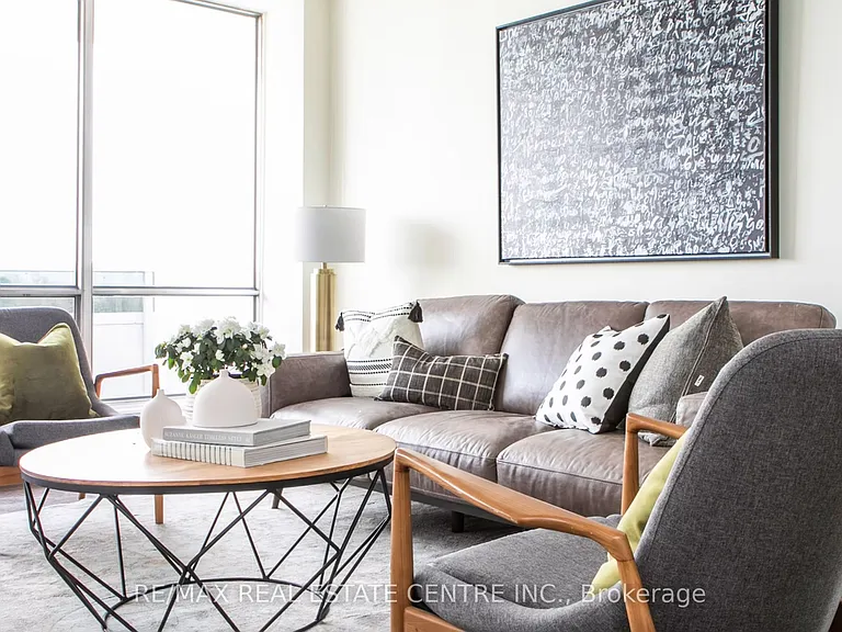 50 Graydon Hall Dr #108 — Photo 3