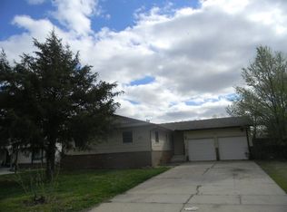 19 E Langton Dr, Goddard, KS 67052