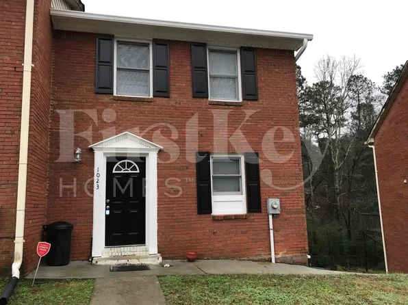1023 Park Gate Pl, Stone Mountain, GA 30083