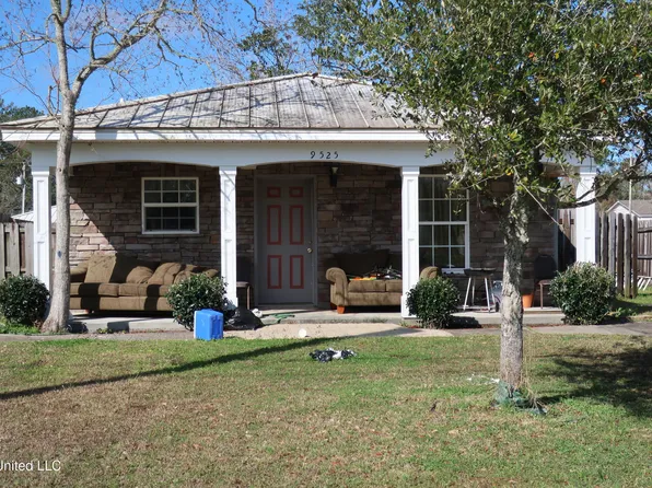 9529 Smith Ave, Vancleave, MS 39565