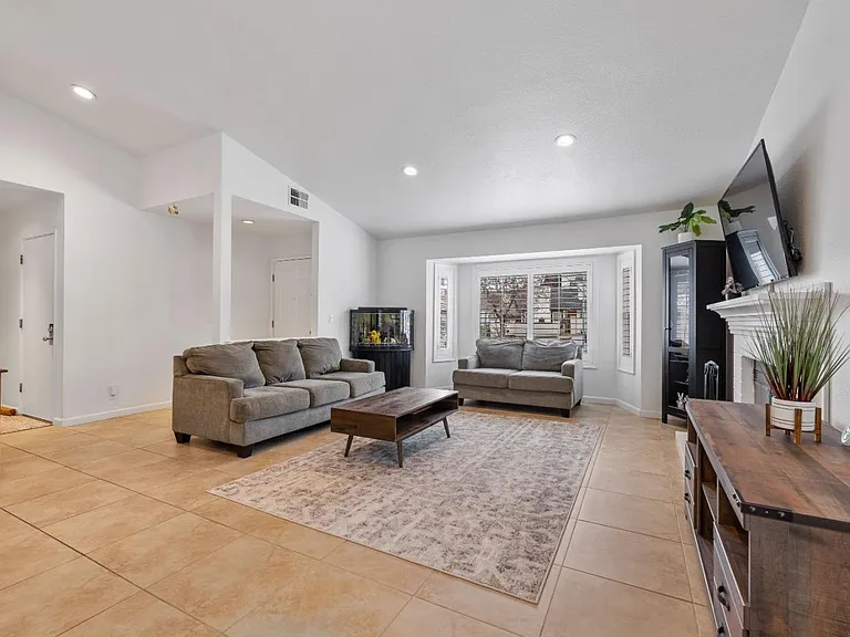 9272 El Caminito — Photo 1