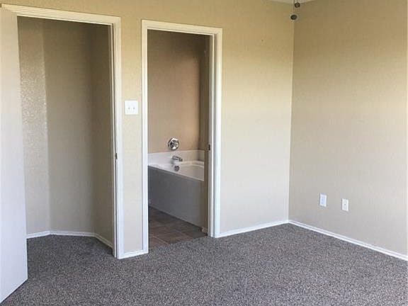 3rd image of 9301 Friendswood Dr