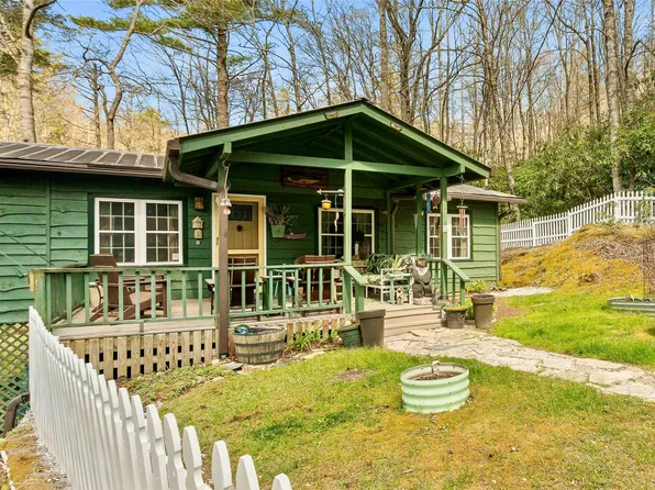 97 Archer Drive, Cullowhee, NC 28723