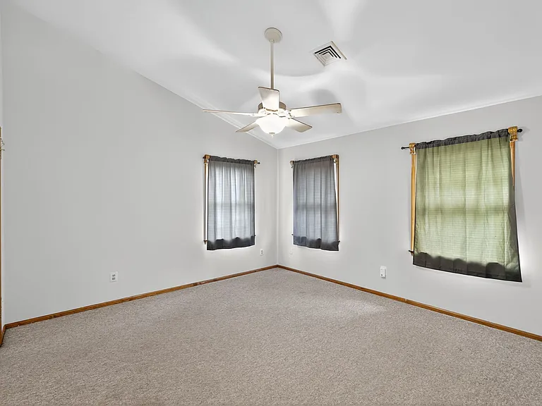 131 Chalkboard Ct — Photo 24