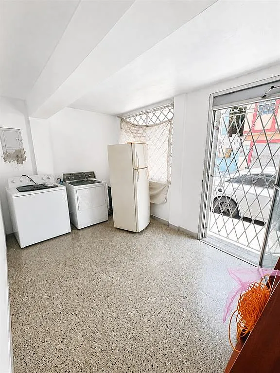 1 bed, 1.0 bath, 750 sqft, $765 — Photo 2