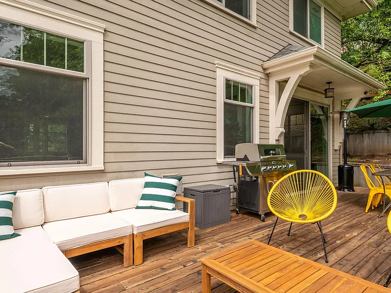 3623 University St — Photo 46