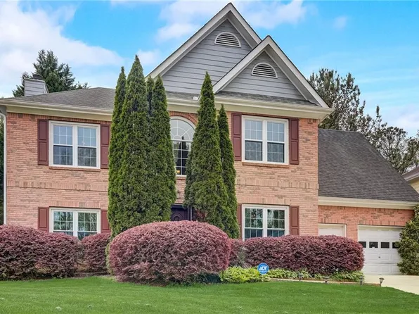 925 Peel Castle Ln, Austell, GA 30106