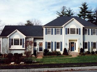 10 Crestview Rd, Bedford, MA 01730