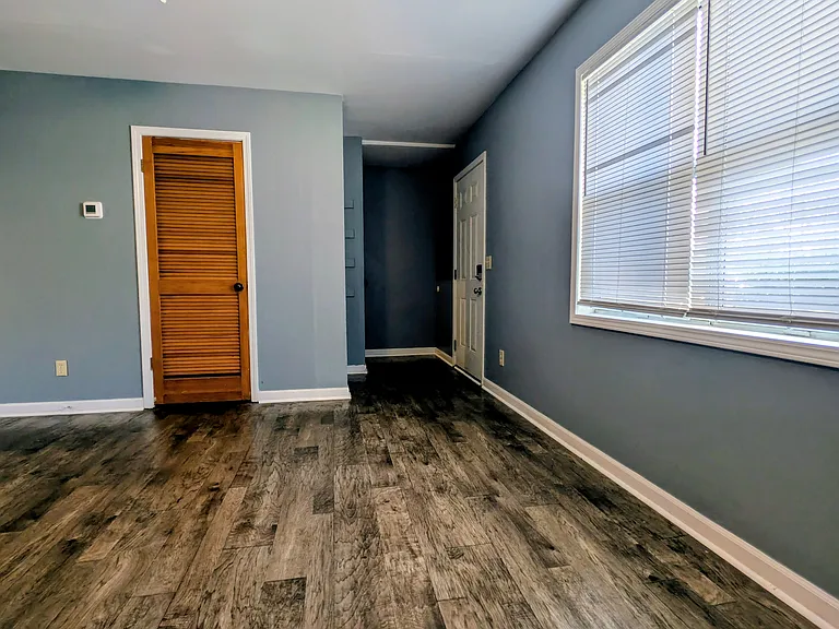 202 Paw Path Ln — Photo 7
