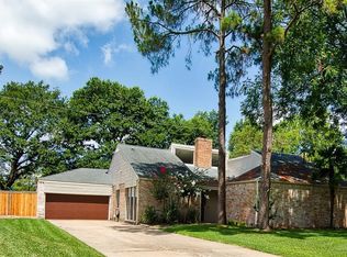 7123 Willow Bridge Cir, Houston, TX 77095