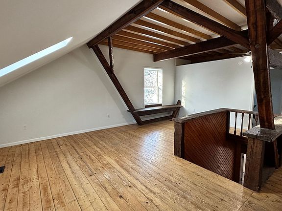 4th image of 1327 Kepler Rd