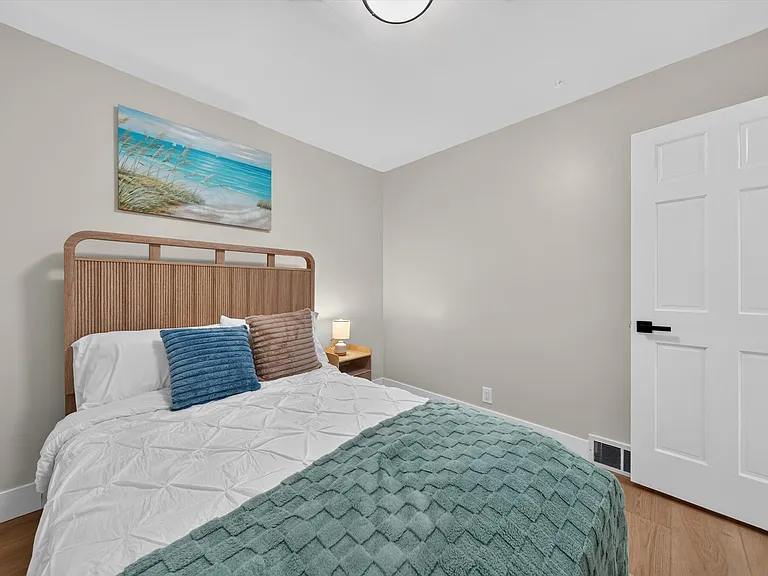 2115 E Hudson Ave — Photo 35