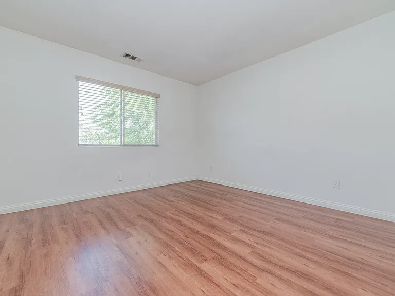 6954 Stanza Ct — Photo 21