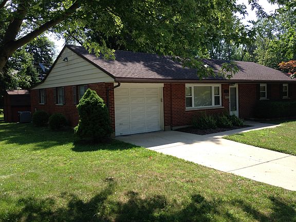 3rd image of 2824 Comanche Dr
