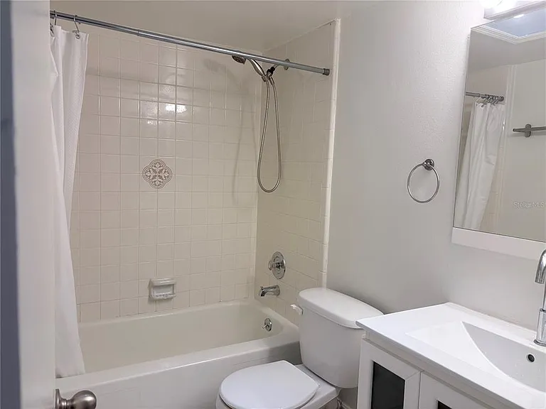 2806 Plaza Terrace Dr #2806 — Photo 11