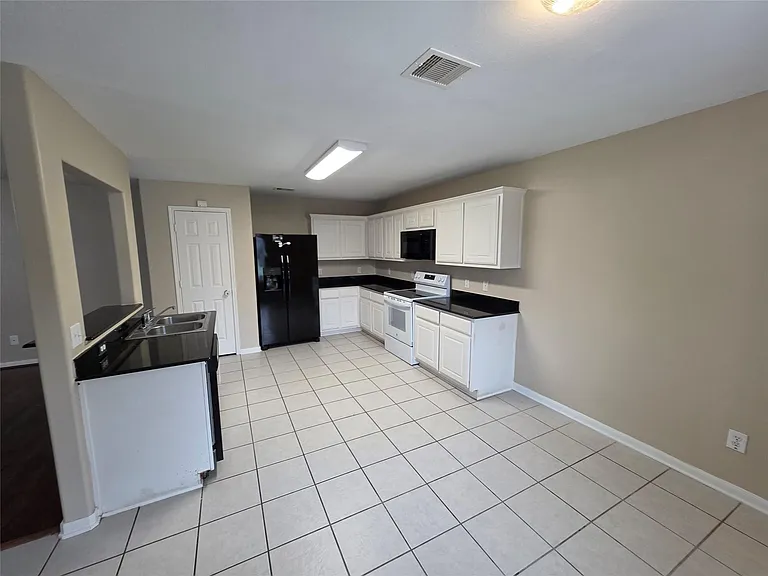 28942 Village Creek Loop — Photo 5