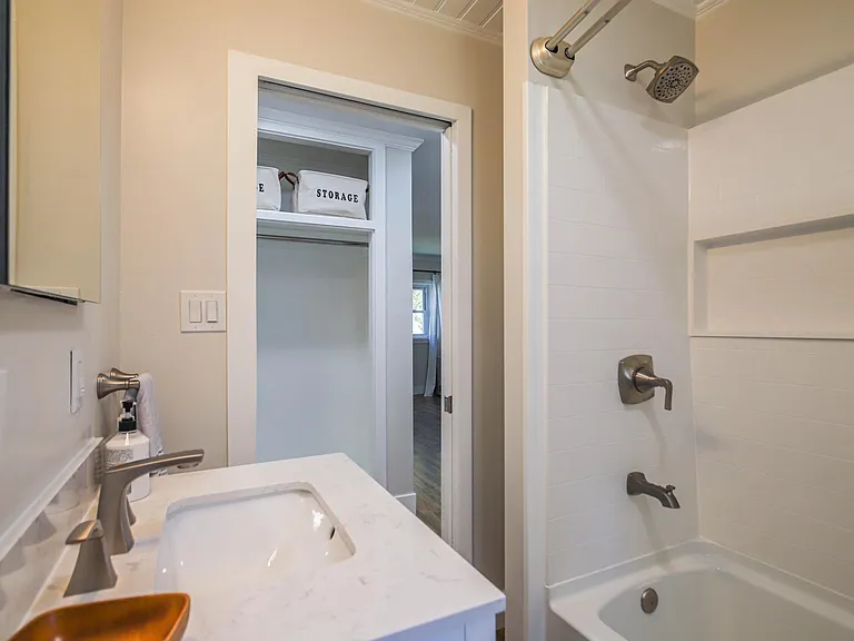 504 Saint John St #2 — Photo 9