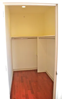 Rented by DYNY Inc | media 6