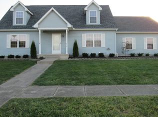 898 Lora Lee Dr, Marysville, OH 43040