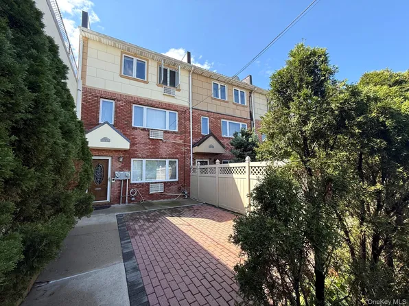 6542 Metropolitan Avenue, Middle Village, NY 11379
