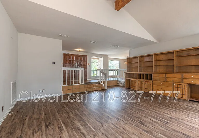 2907 Burnt Oak St — Photo 6